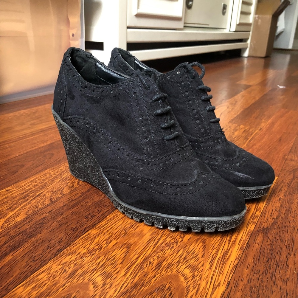 X appeal size 7 very lightly used wedges